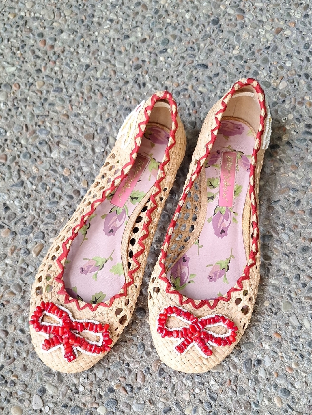 Betsey Johnson Whimsical Woven Tan & Red Beaded Bow Ballet Flats Size 6